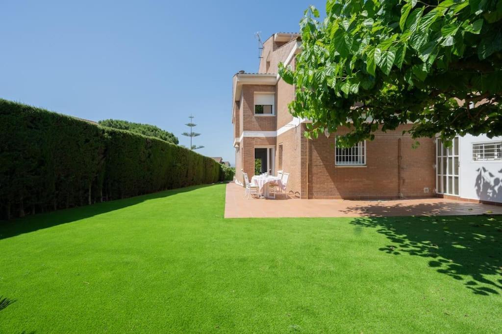 Casa Nina Junto Barcelona Centro Y Playa Villa Teia Exterior foto